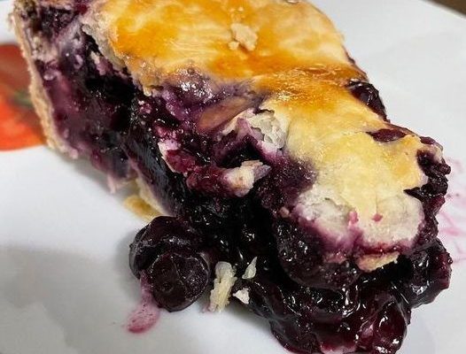 Iron Skillet Blackberry Cobbler