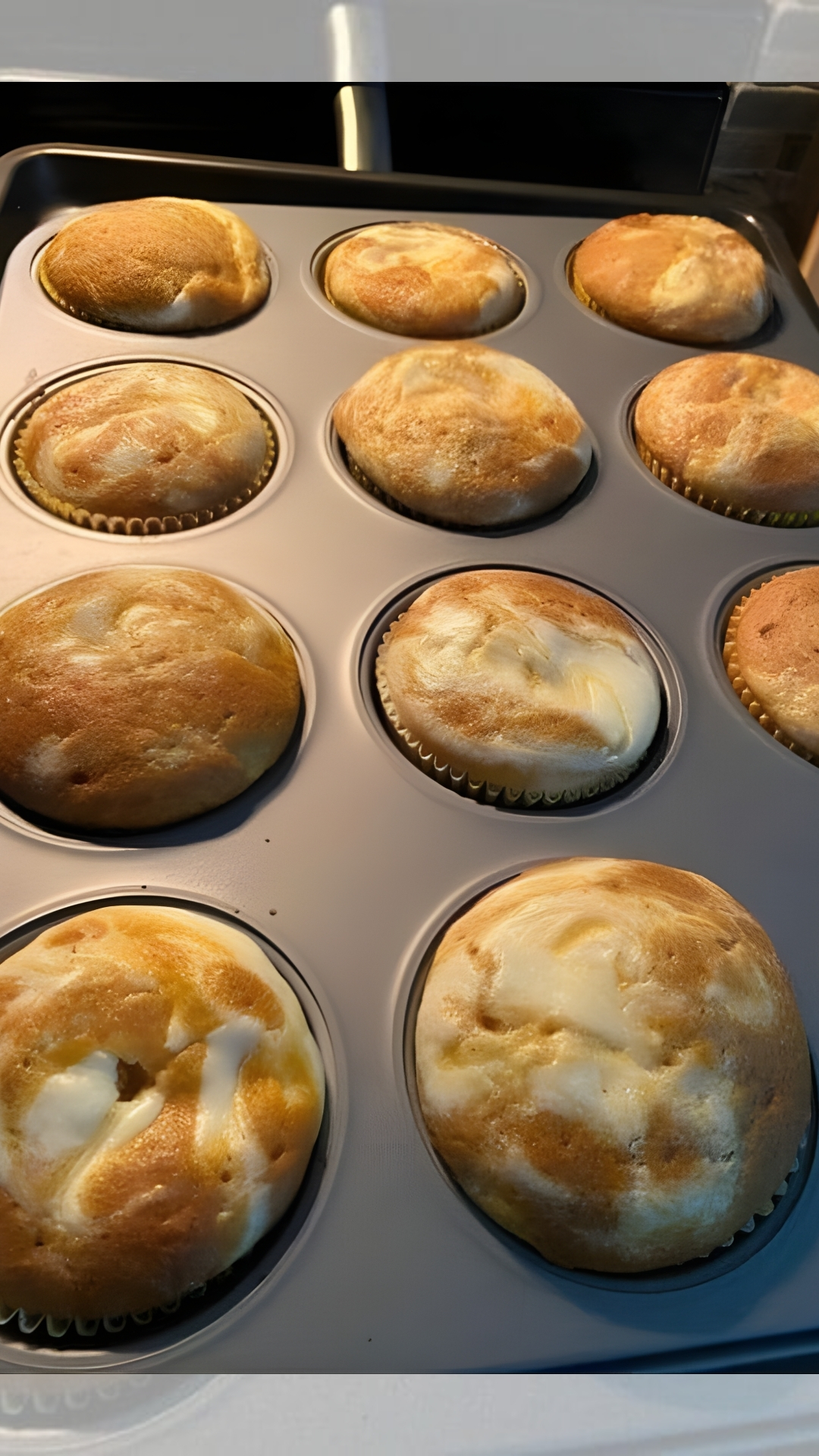 Pumpkin Cream Cheese Swirl Muffins