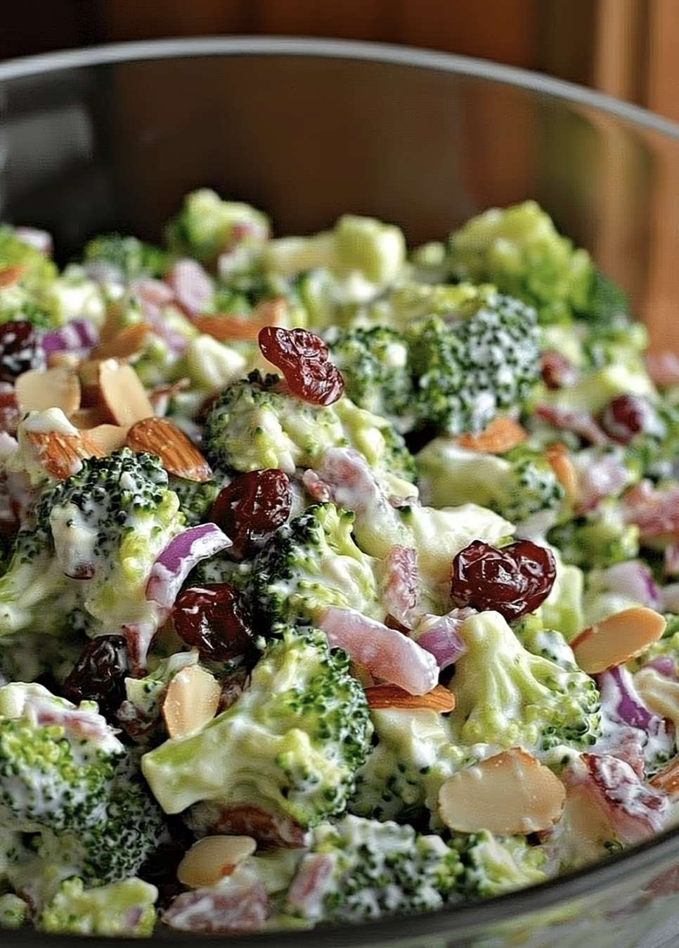 BROCCOLI SALAD!!