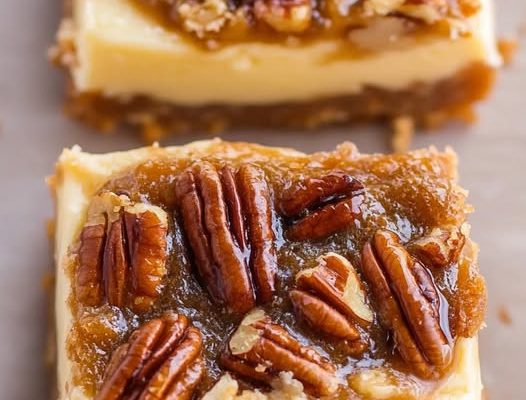 Pecan Pie Cheesecake Bars