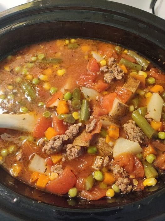HEARTY CROCK POT COWBOY SOUP