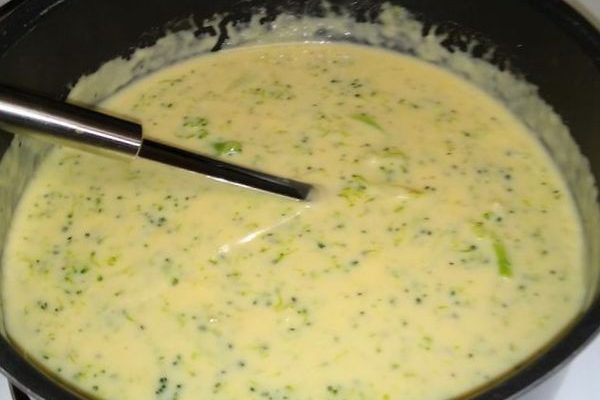 Creamy Cauliflower and Broccoli Soup