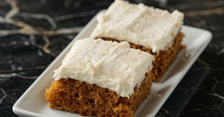 Paula Deen’s Pumpkin Bars