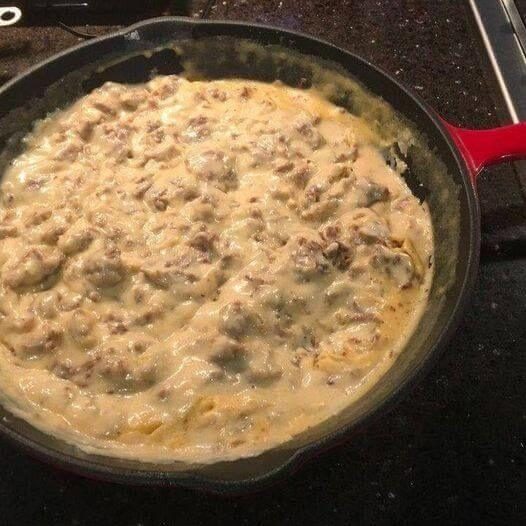 Pioneer Woman Sausage Gravy