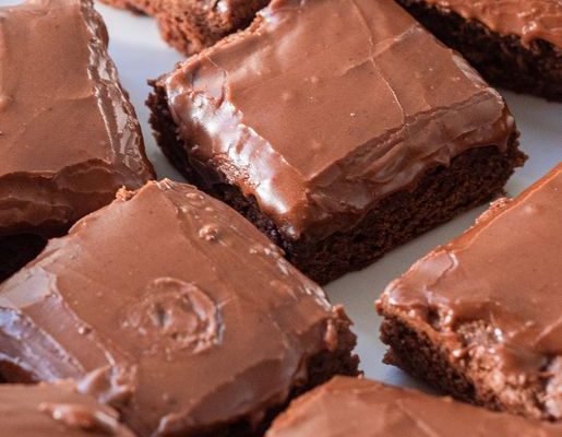 LUNCH LADY BROWNIES