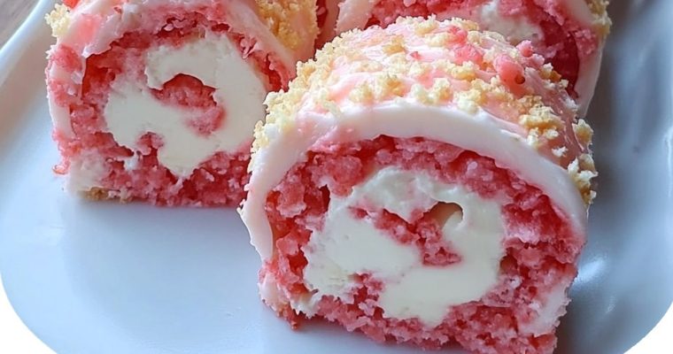 Strawberry Shortcake Cheesecake Rolls