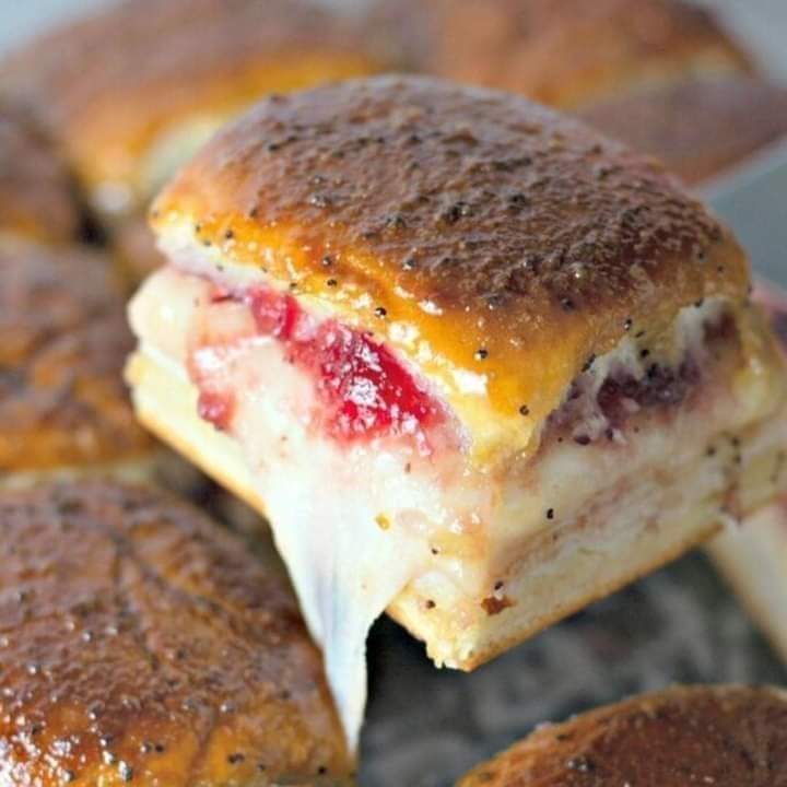 Turkey Cranberry Sliders