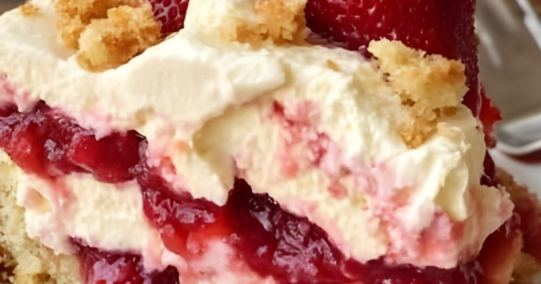 Strawberry Cheesecake Dump Cake
