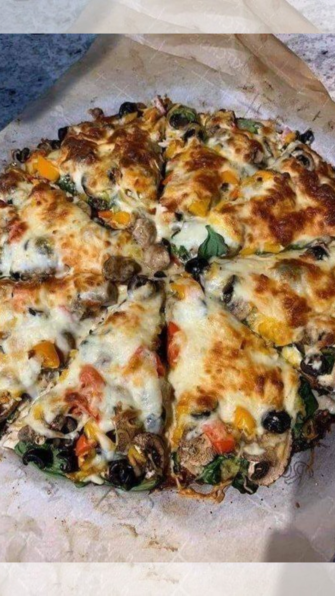 HOMEMADE VEGAN PIZZA