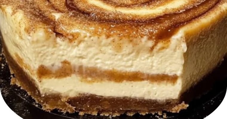 Cinnamon Roll Honeybun Cheesecake