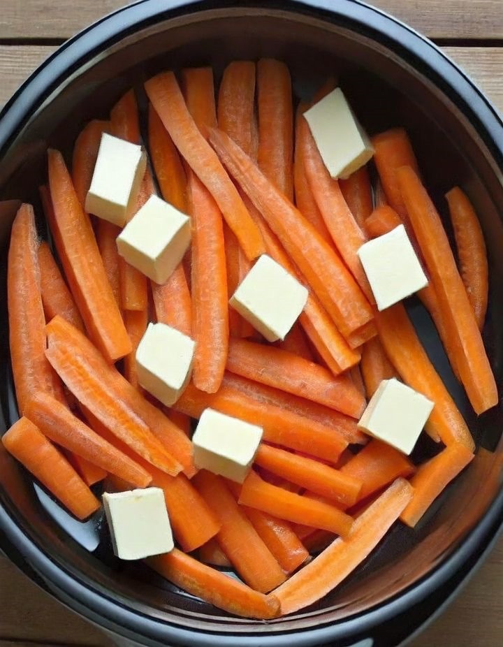 Slow Cooker Glazed Carrots
