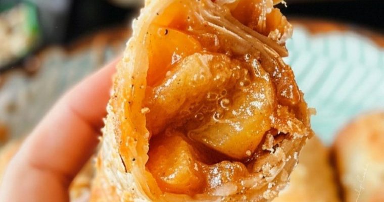 PEACH COBBLER EGG ROLLS