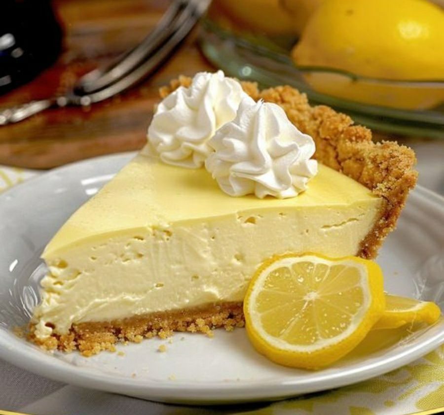 No-Bake Cream Cheese Lemonade Pie