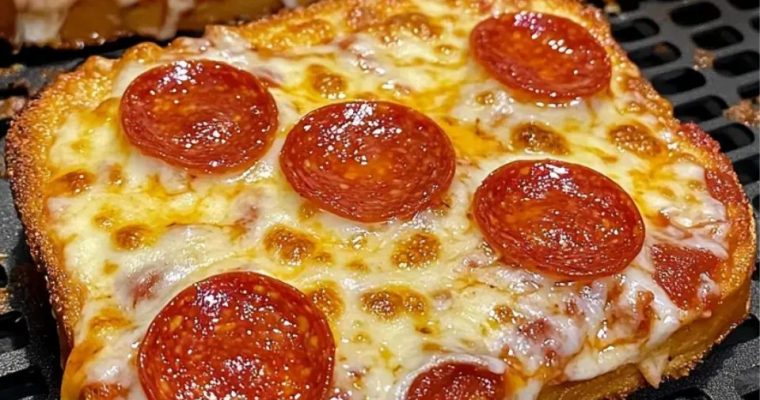 Texas Toast Air Fryer Pizza