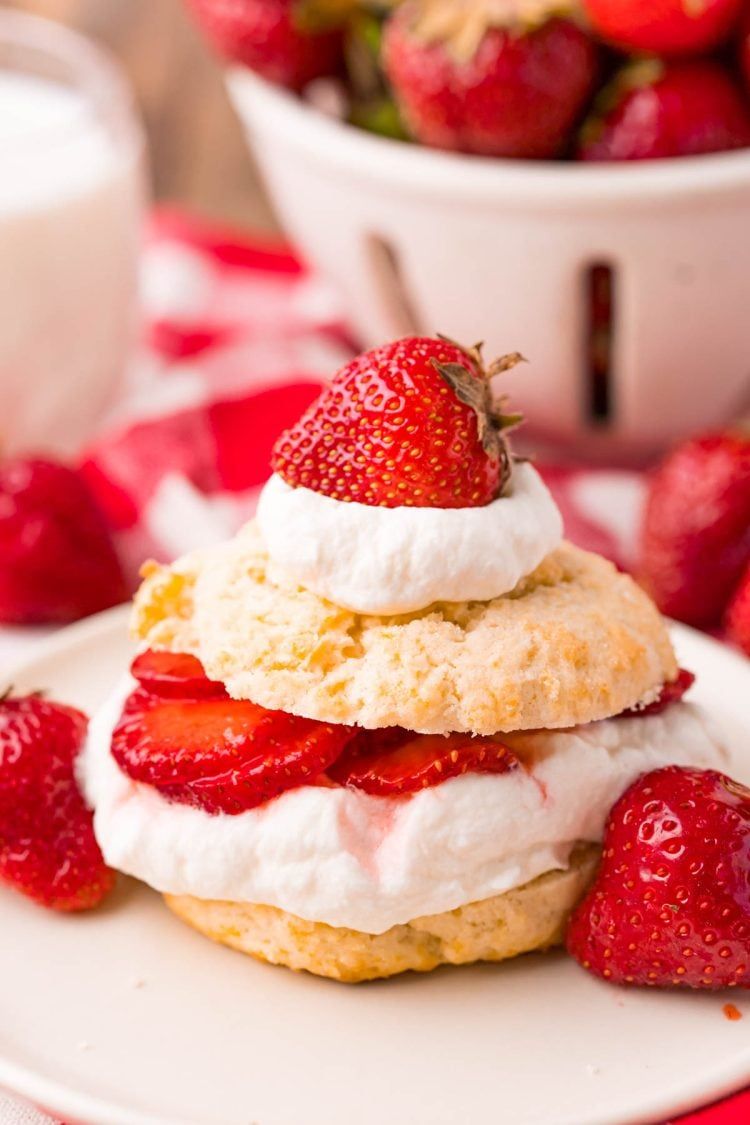 Homemade Strawberry Shortcake (With Cream Biscuits)