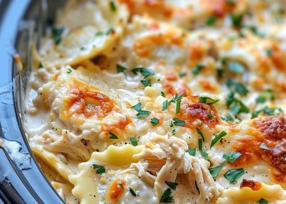 Slow Cooker Chicken Alfredo Ravioli Lasagna