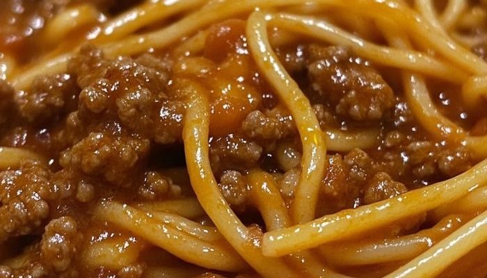 Slow Cooker Spaghetti Bolognese