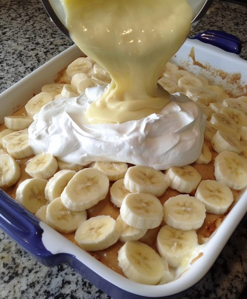 PAULA DEEN’S “NOT YO’ MAMA’S BANANA PUDDING”