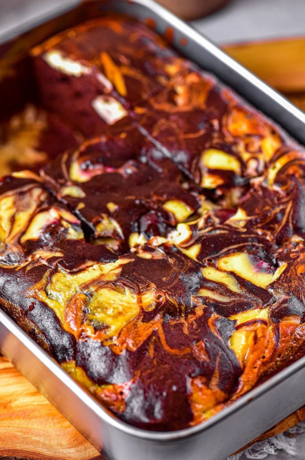 CHEESECAKE BROWNIES WITH FRESH CHERRIES