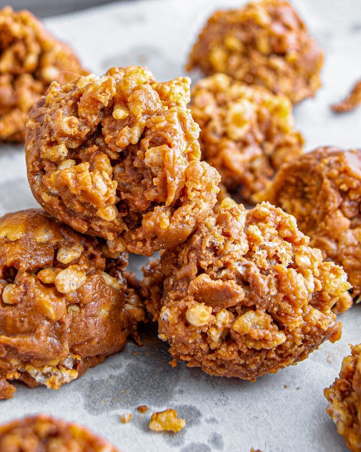 No Bake Reese’s Krispy Cookies