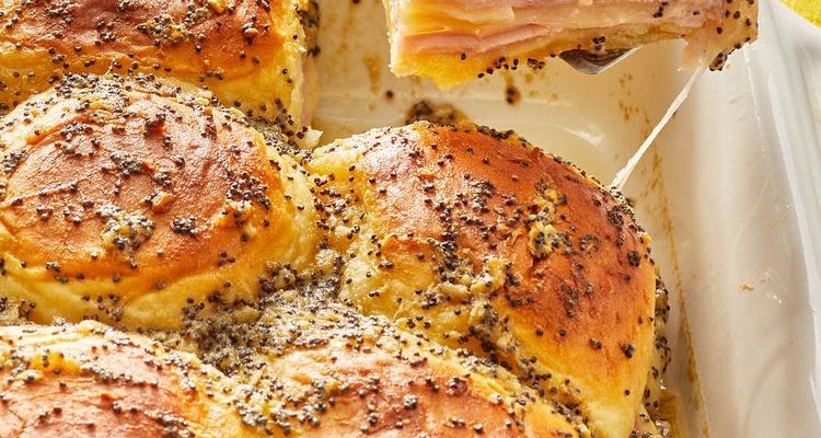 HAWAIIAN BAKED HAM AND SWISS SANDWICHES