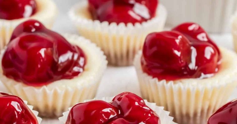 Mini Strawberry Cheesecake Bites