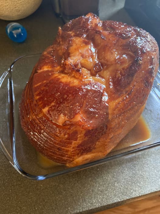 Slow Cooker Copycat Honey Baked Ham