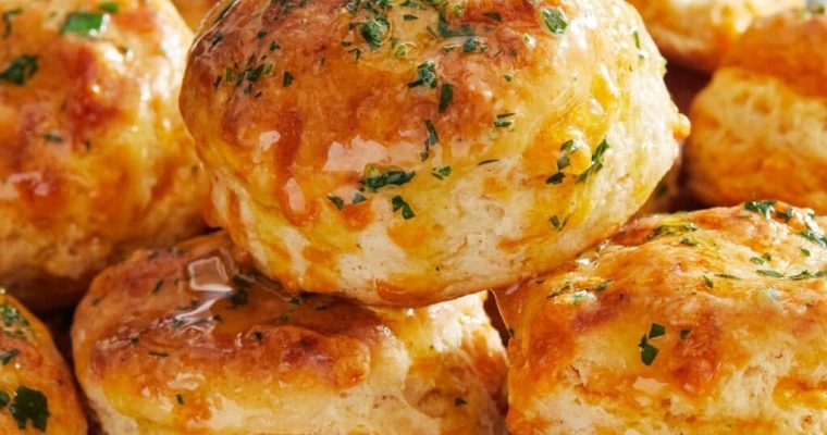 Red Lobster Cheddar Bay Biscuits