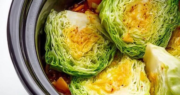 The Easiest Slow Cooker Cabbage Stew You’ll Ever Make