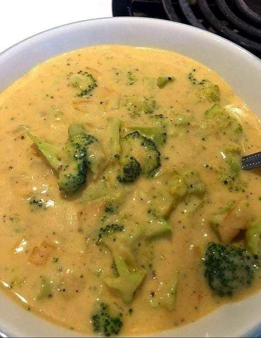 Crockpot Potato Broccoli Cheddar Soup