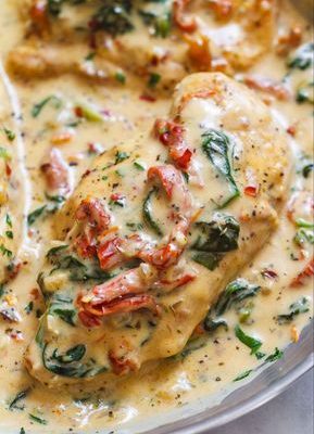 Creamy Chicken Breast in Spinach Parmesan Sauce