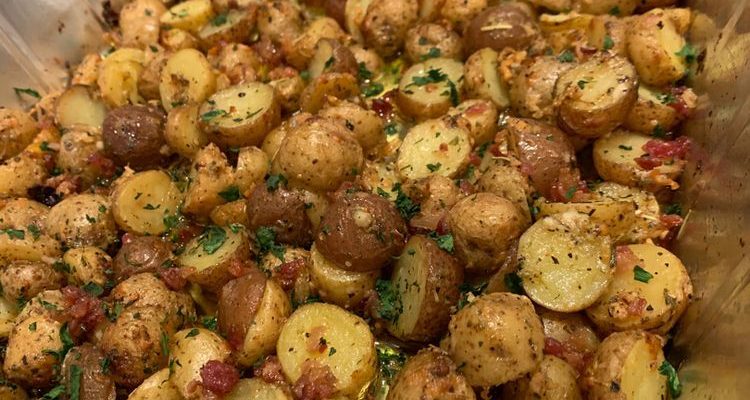 GARLIC PARMESAN ROASTED POTATOES