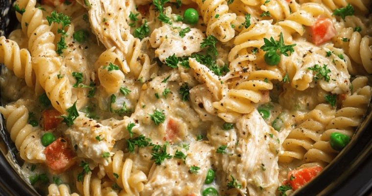 Slow Cooker Chicken Pot Pie Pasta