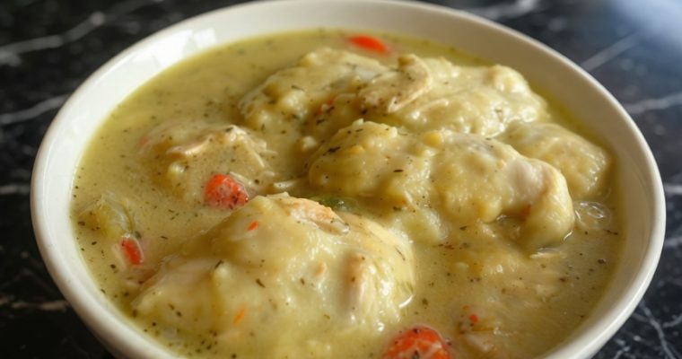 Slow Cooker Chicken and Dumplings