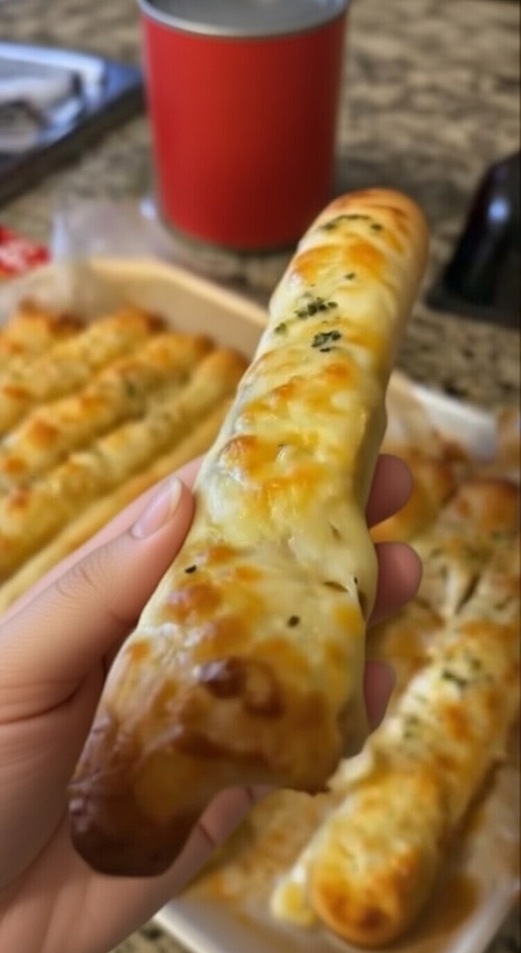 Homemade Cheesy Garlic Breadsticks
