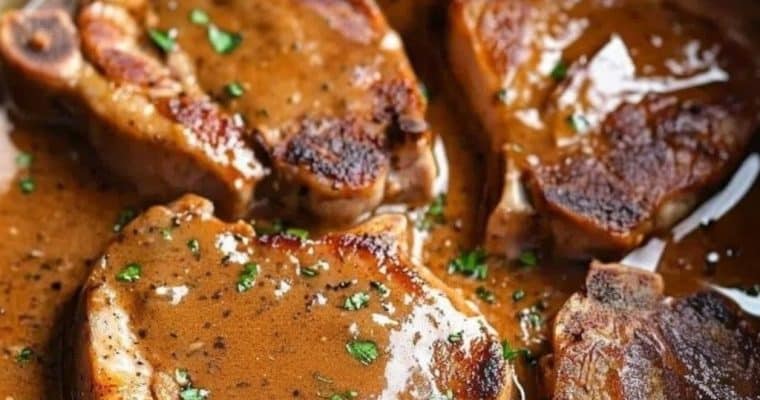 Slow Cooker Pork Chops and Potatoes