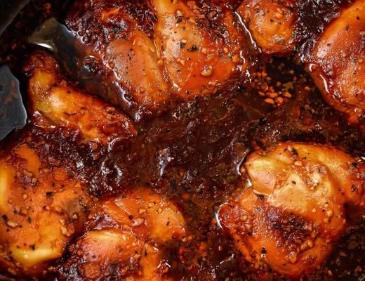 Honey Garlic Slow Cooker Chicken Thighs