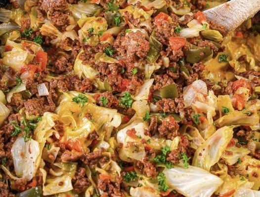 Cheesy Ground Beef and Cabbage Skillet