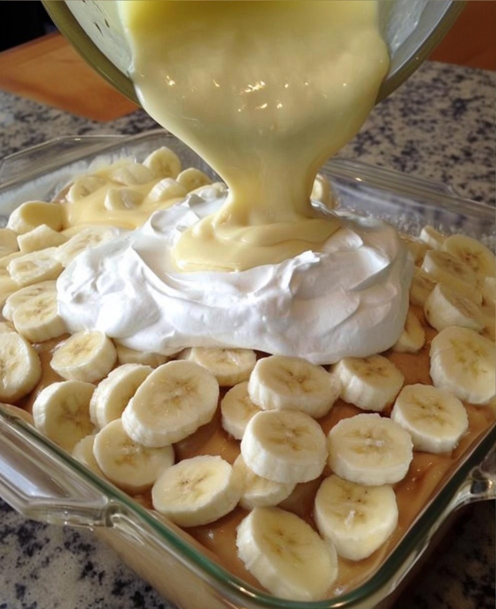 PAULA DEEN’S “NOT YO’ MAMA’S BANANA PUDDING”