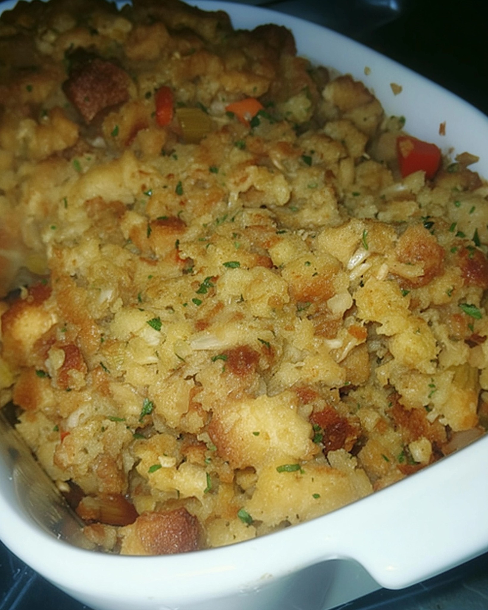 THE BEST THANKSGIVING STUFFING