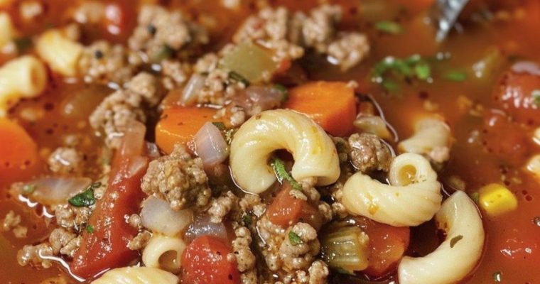 Beef & Tomato Macaroni Soup