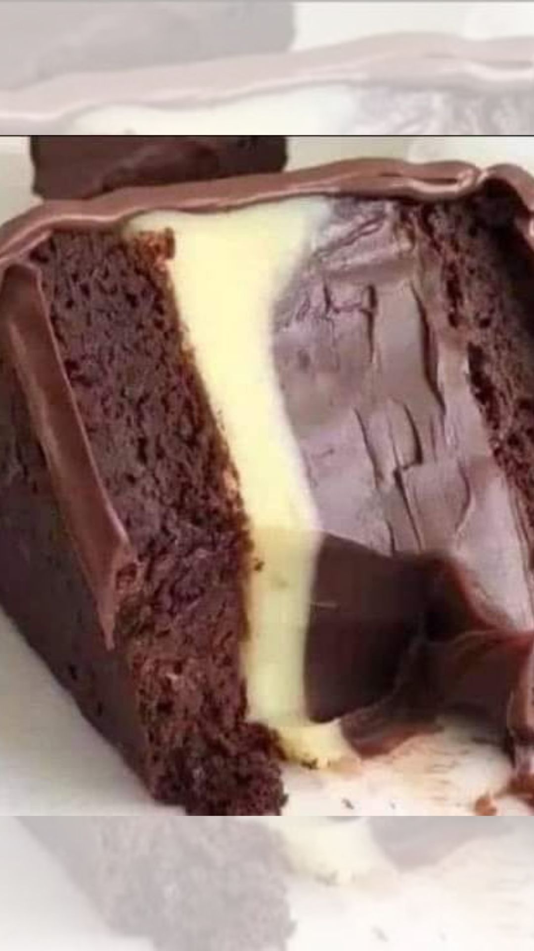 CLASSIC CHOCOLATE CAKE