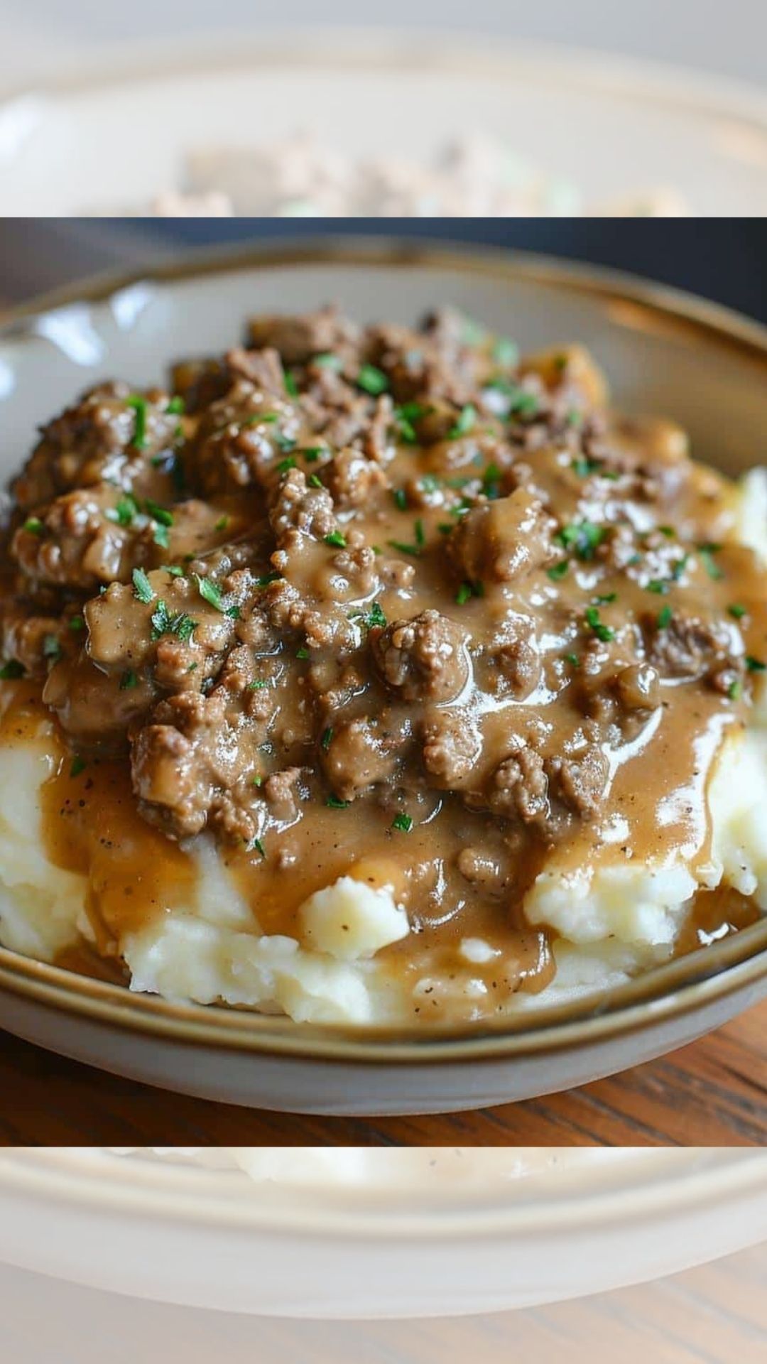 Ground Beef and Gravy Over Mashed Potatoes
