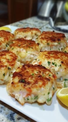 JOE’S CRAB SHACK CRAB CAKES