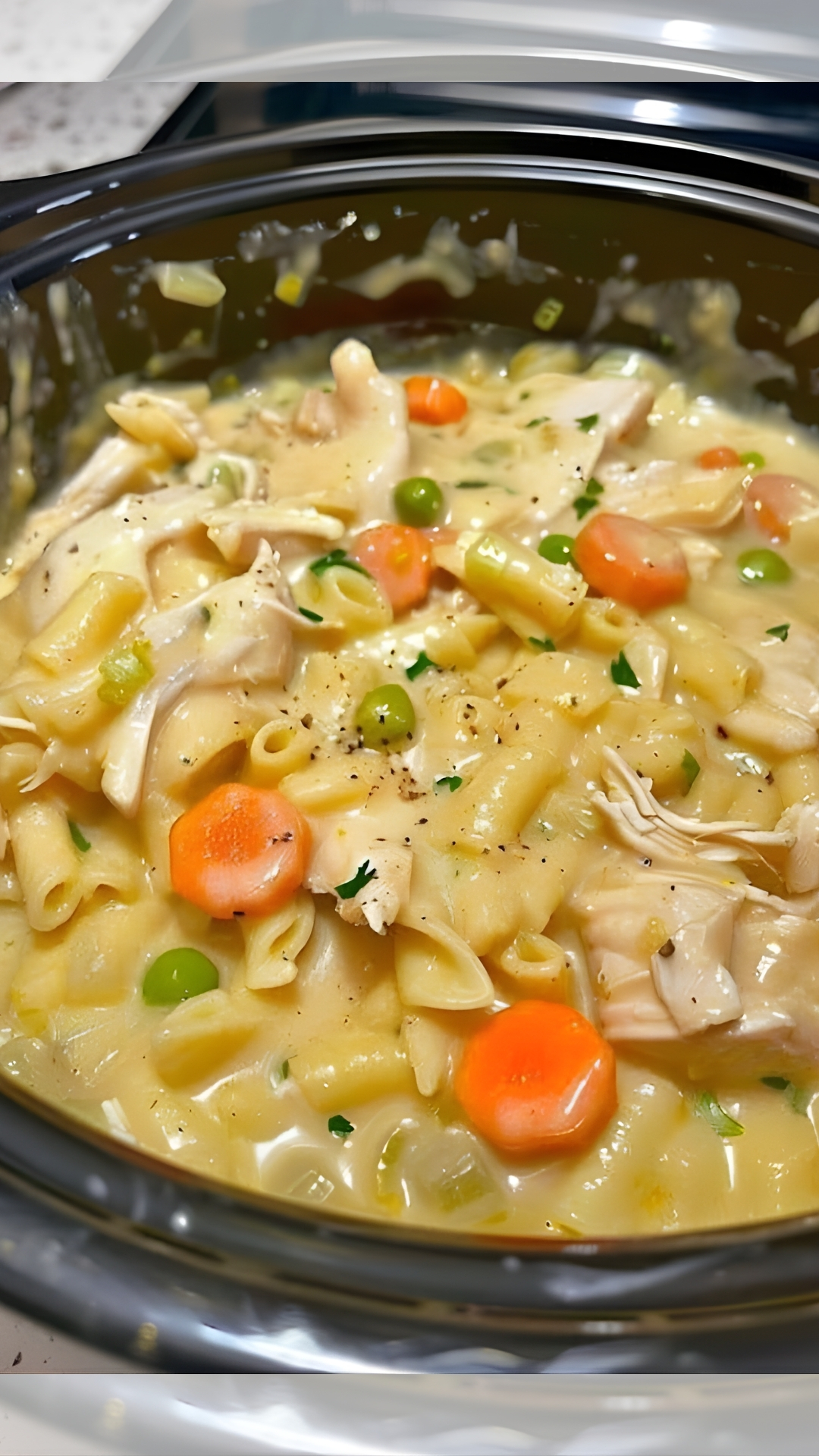 Chicken Pot Pie Noodle Skillet