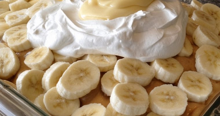 PAULA DEEN’S “NOT YO’ MAMA’S BANANA PUDDING”