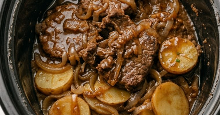 Slow Cooker Amish Cube Steak with Brown Gravy