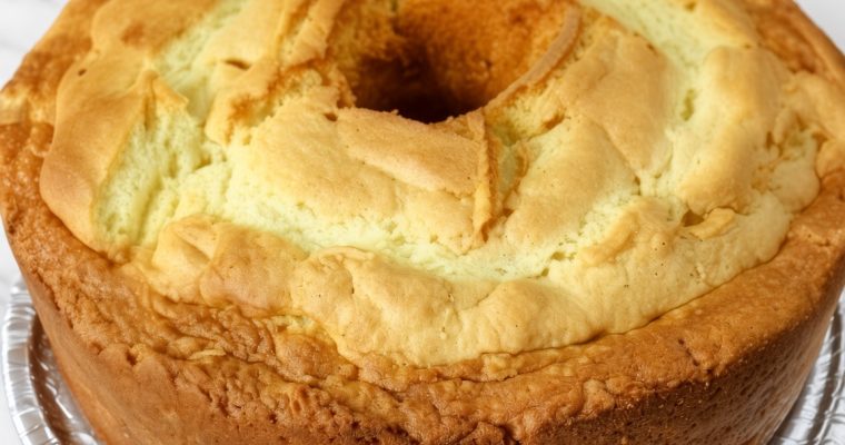 Pecan Sour Cream Pound Cake