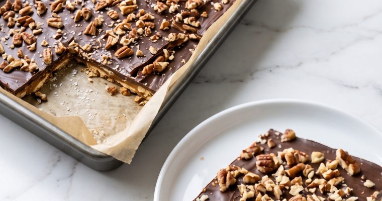 Christmas Crack Saltine Toffee